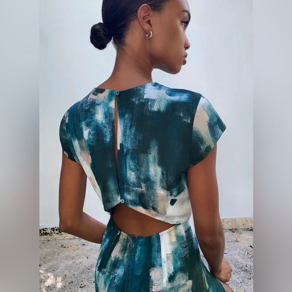 Aritzia - Babaton Hamptons dress in Peacock - Picture 2 of 9